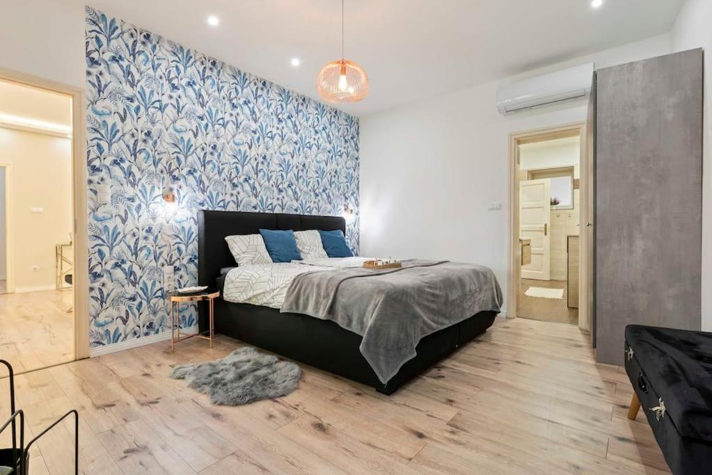 Mandula Apartman Pécs Eksteriør billede
